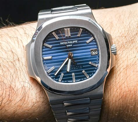 patek philippe nautilus platinum 5711 price